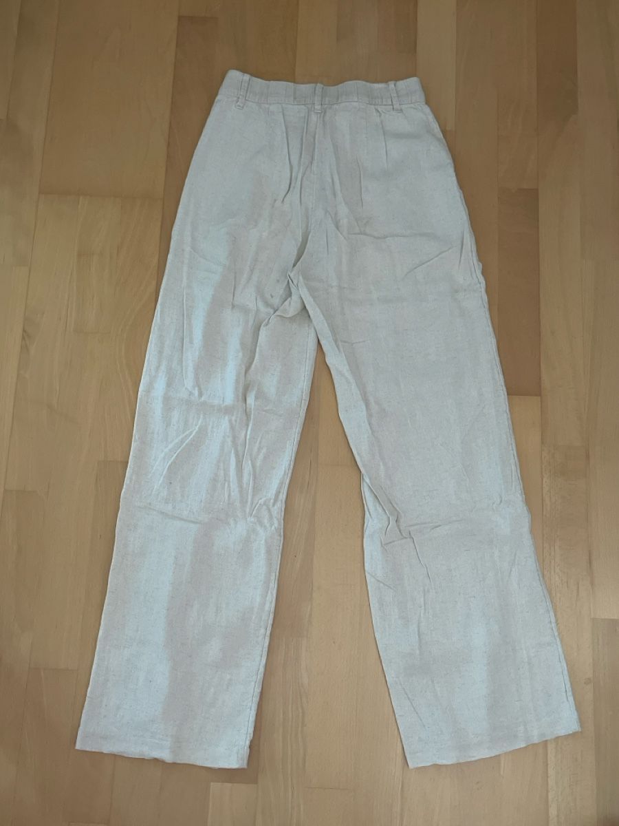 Hollister Hosen: Leinenhose – Neu (gemäss Beschreibung) aus Allschwil von nen_5t8g 1