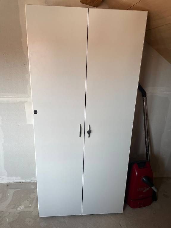 Armoires: Putzschrank – D'occasion à Münsingen par Phippu111 1