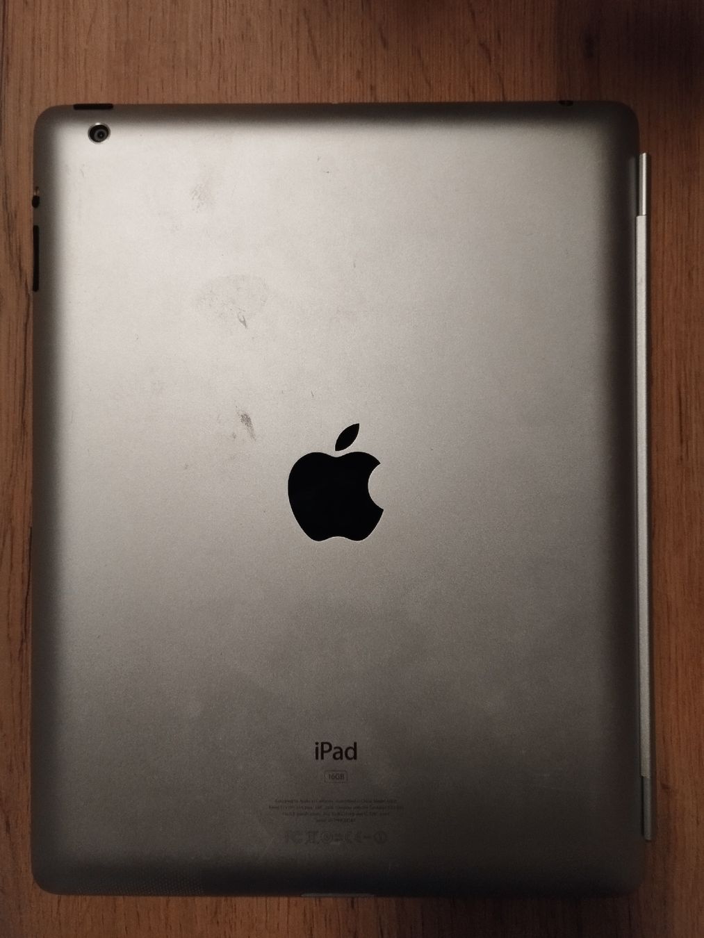 Apple Tablet PC: Ipad 3th Generation 16GB A1416 – Usato da Urdorf venduto da Fairdigital 3