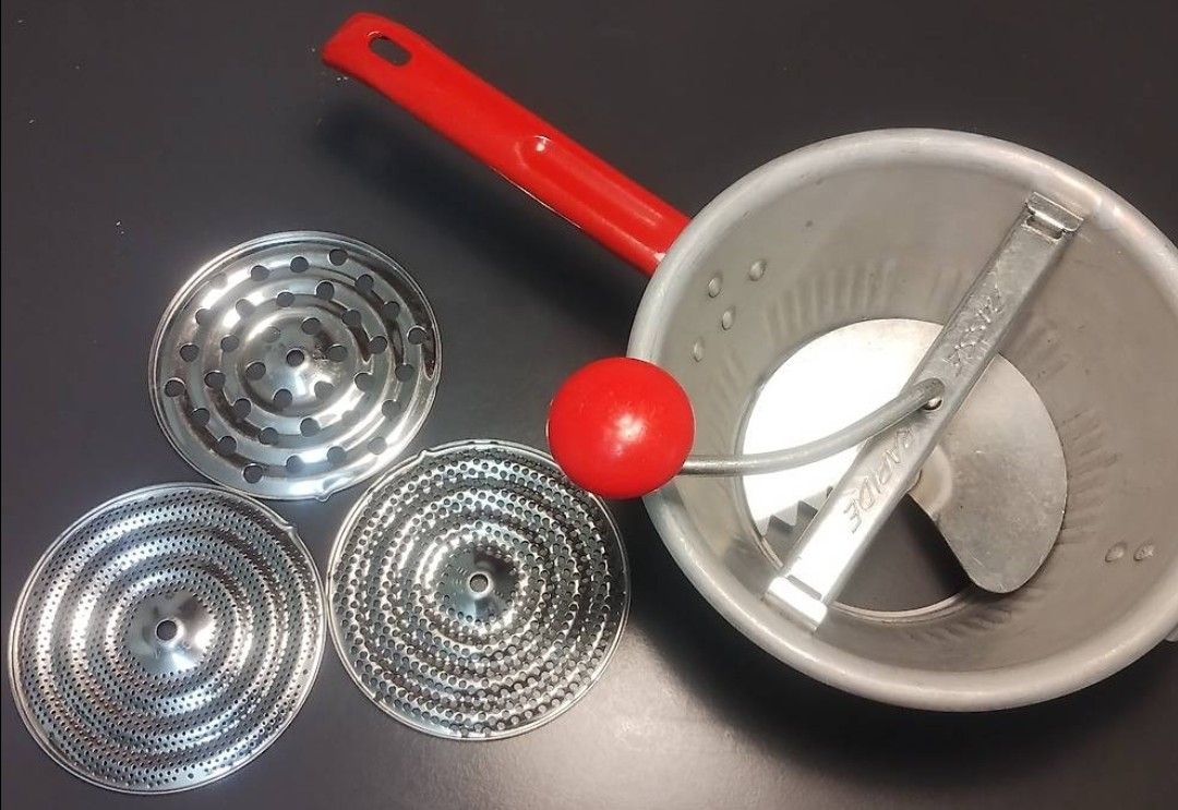 Elettrodomestici da cucina: Pasevite Passe Rapide Top Zustand – Usato da Schiers venduto da bak007