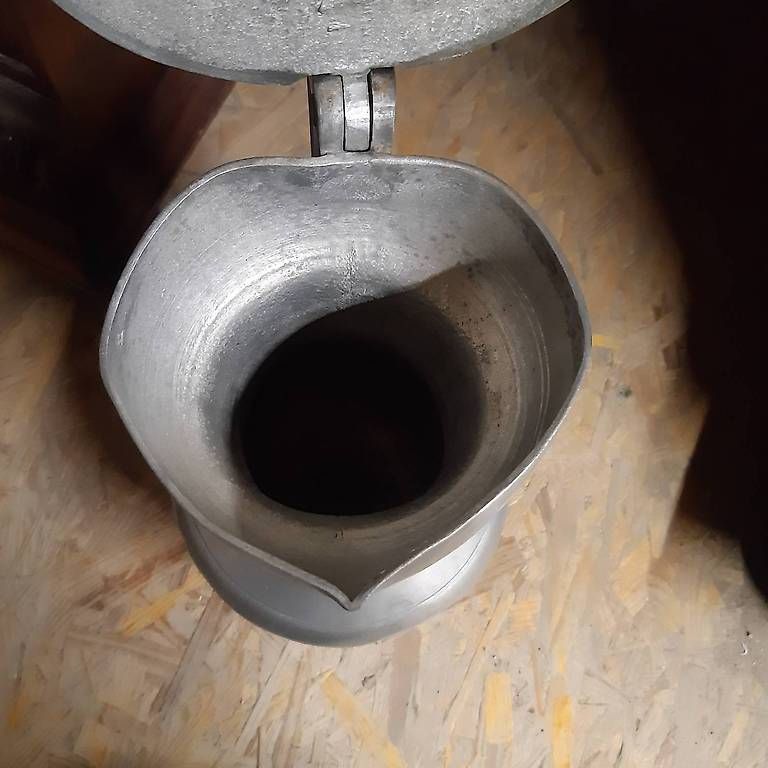 Caraffe: Zinnkanne antik – Usato da Orbe venduto da inf_g9fg 2