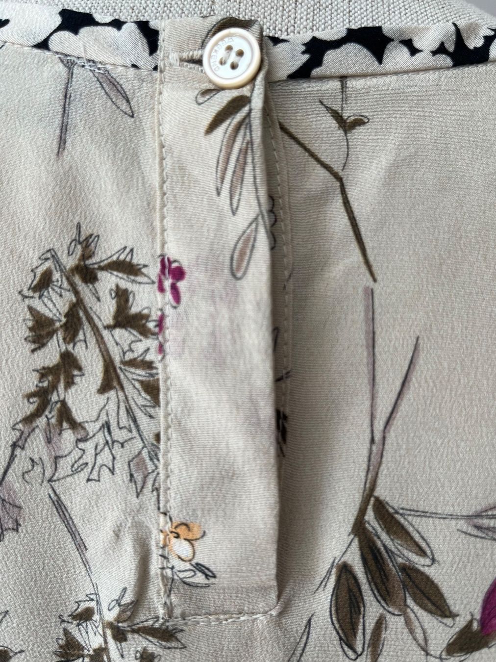 Max Mara Camicette: WEEKEND MaxMara Seidenbluse Bluse Seide – Usato da Allschwil venduto da millefiori3 6