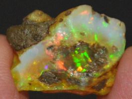 Edelstein L-8010 – Äthiopischer Feuer Opal 19x15mm 19.05 Kar