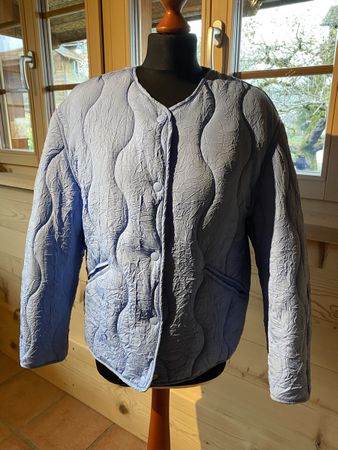 Steppjacke in hellblau Gr. S