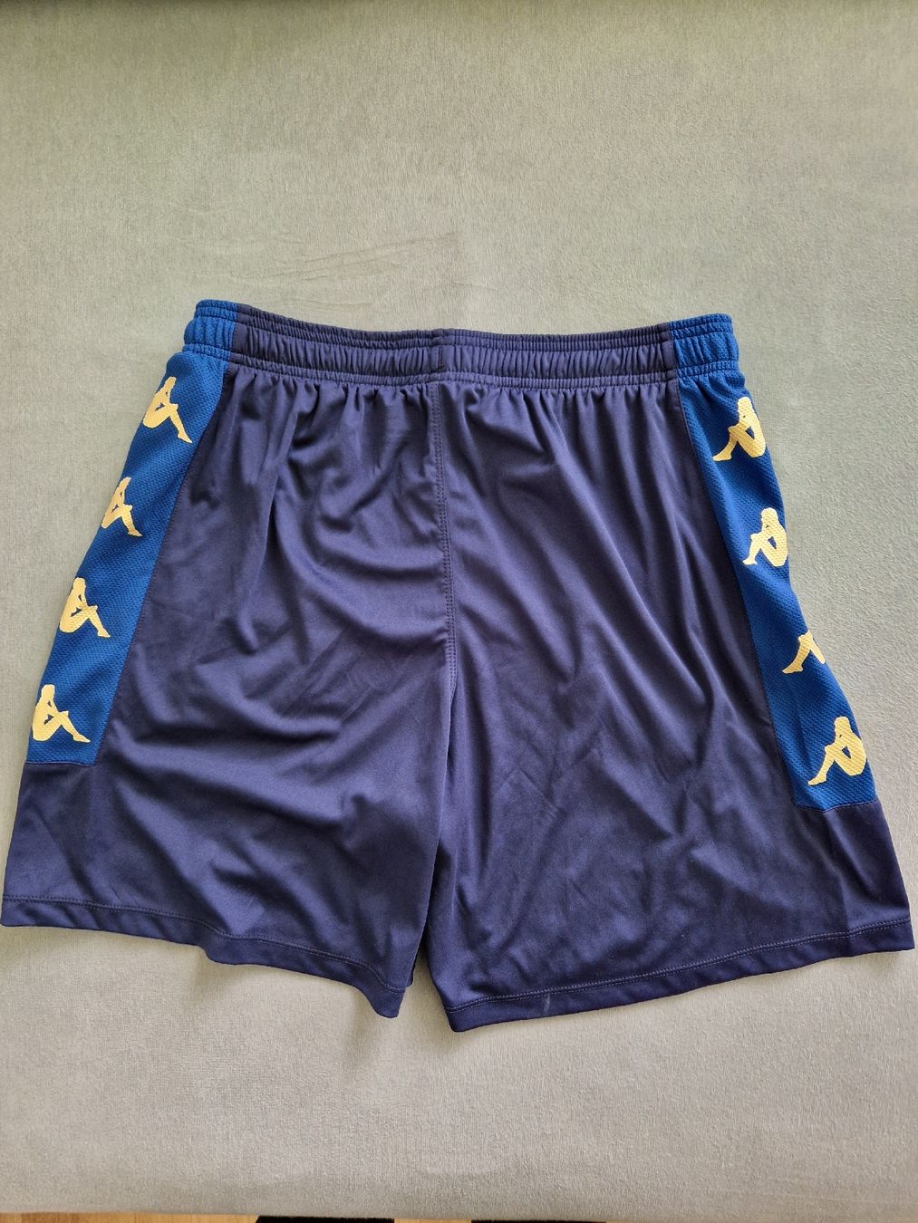 Kappa Pantaloni: Kappa Sporthose Shorts Gr L/M – Usato da Vogelsang AG venduto da villa9 1