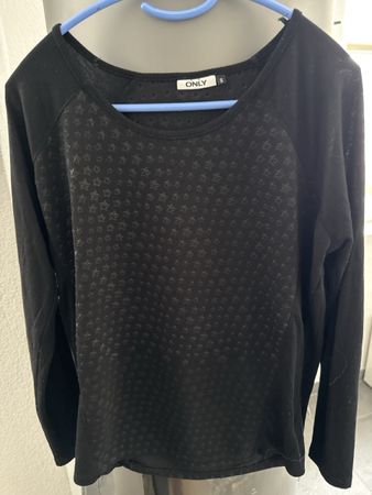 ONLY Shirt, Schwarz, Gr. S, Top Zustand, Sterne Muster