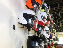 10x Ständer für Motorradhelme - présentoir casque moto
