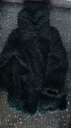 Kuscheliger Wintermantel in Smaragdgrün, Grösse XL Zara