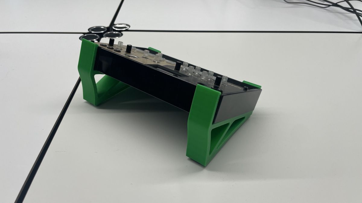 Korg Strumenti musicali: Korg Volca Stand - 3D Printed – Nuovo e nell'imballaggio originale da Luzern venduto da Vi-Print 1