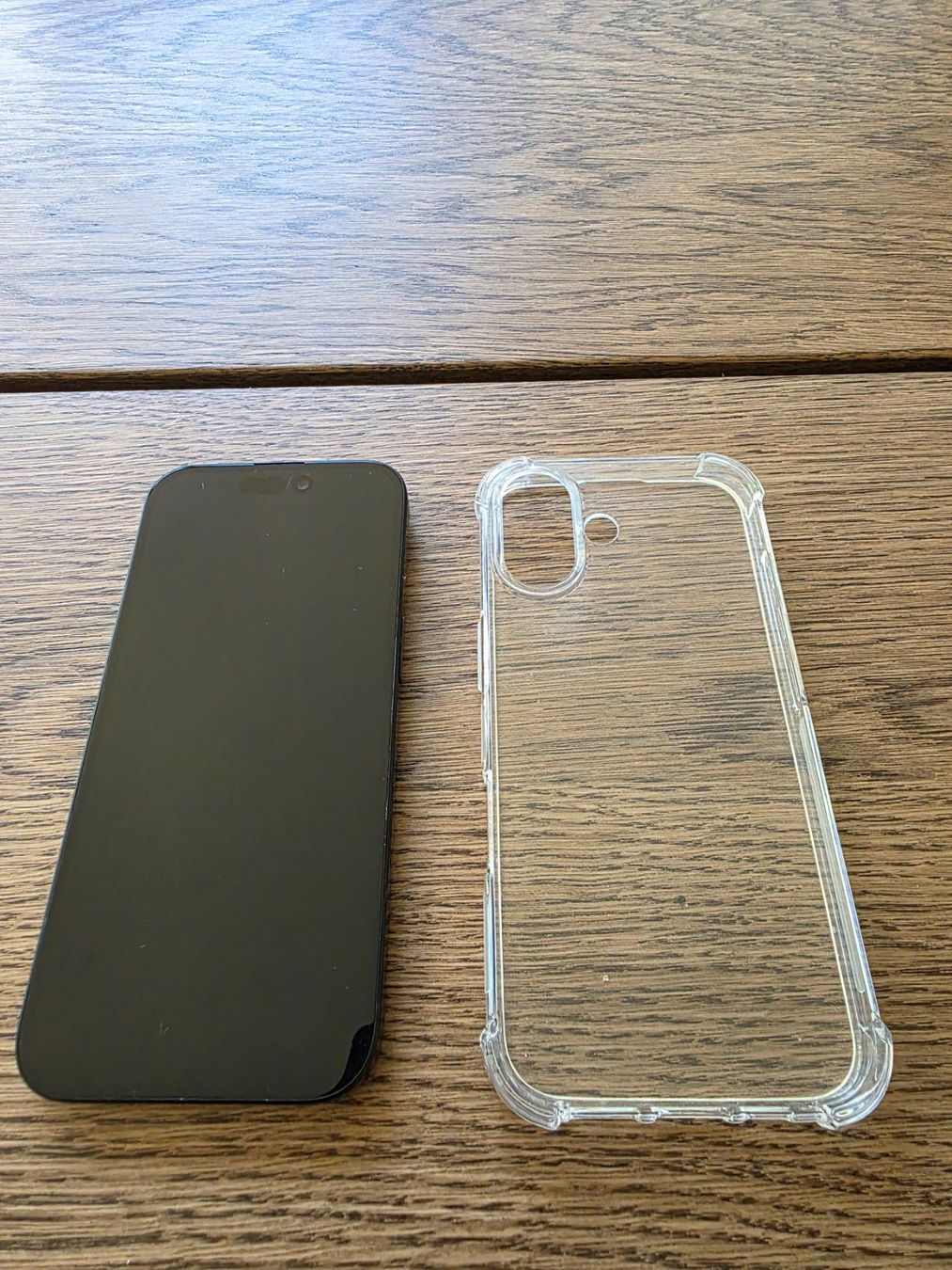Apple Telefoni cellulari / Smartphones: iPhone 16 Black 128GB - 100% battery - Clear Case – Usato da Dietikon venduto da jor_hk5p 1