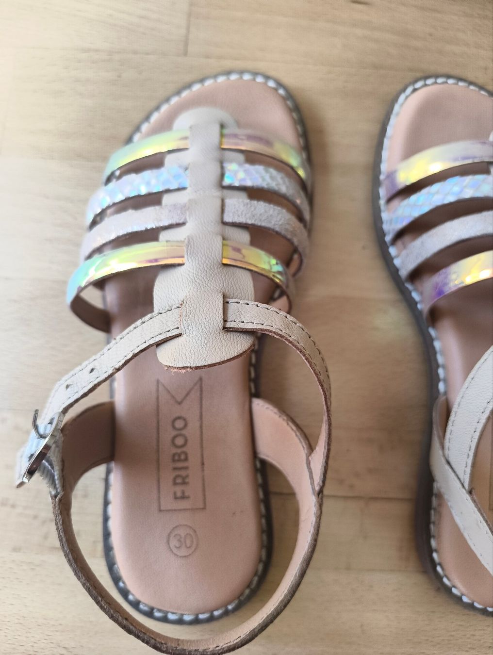 Friboo Scarpe per ragazze: Sandales en cuir 30 – Usato da Monthey venduto da maf_6mxz 1