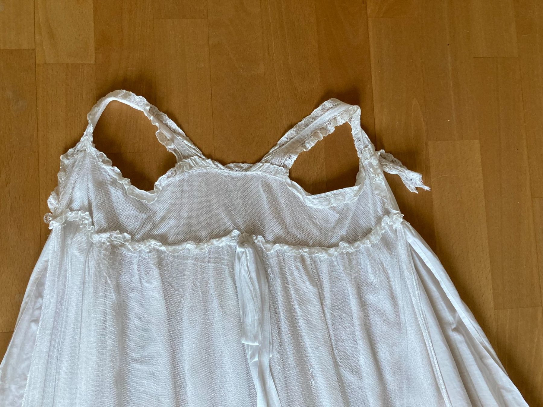 Vestiti & Gonne: antikes Taufkleid – Usato da Subingen venduto da ArtBead 2