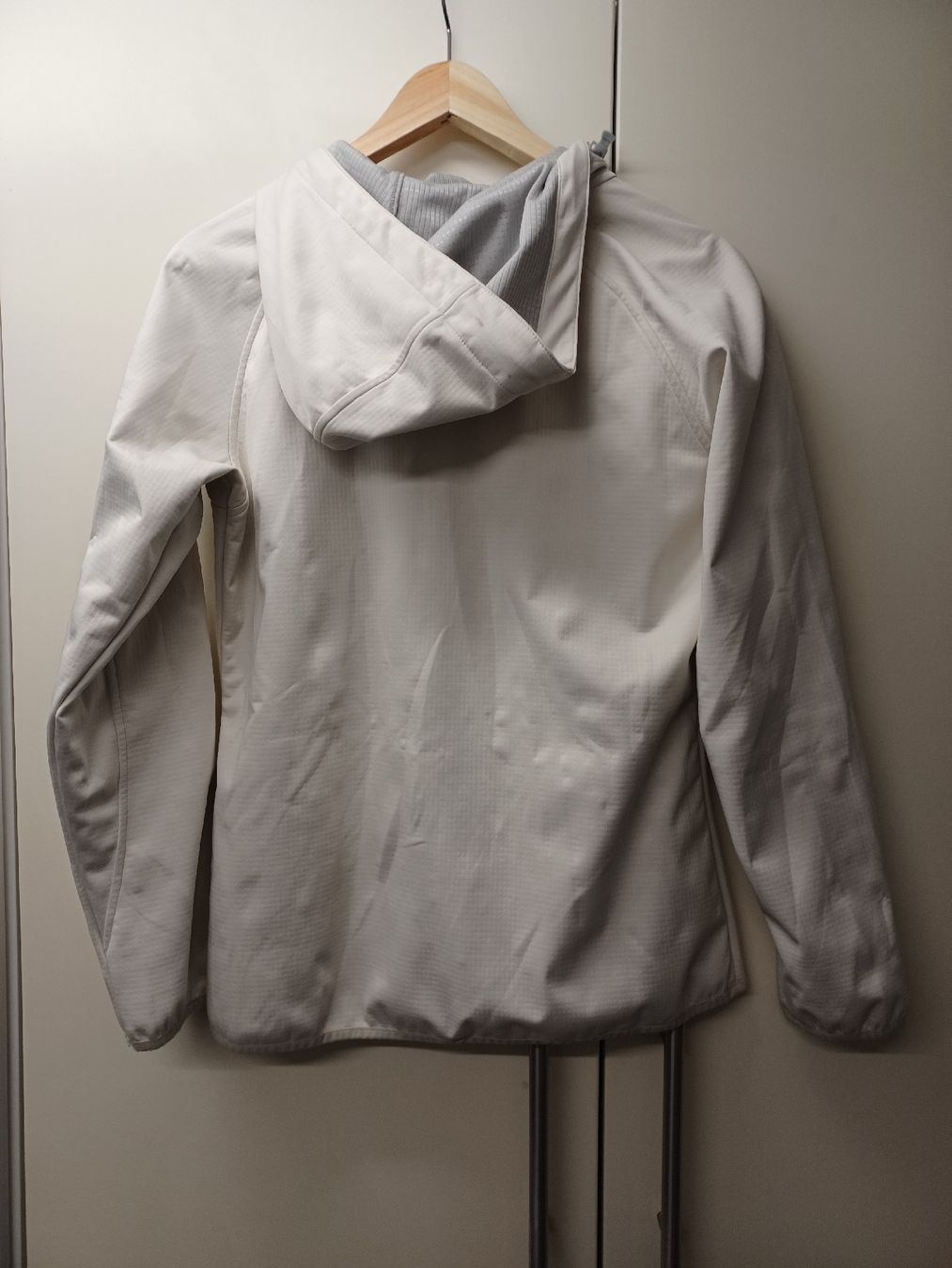 Giacche: Big Bear Damen Softshell Jacke, Top Zustand, Gr. 38 – Usato da Henggart venduto da chleeblaettli4 2