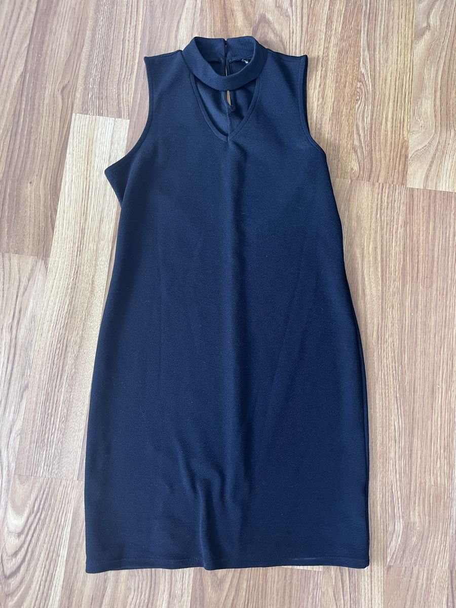 H&M Vestiti: schwarzes Kleid – Usato da Romanshorn venduto da Luette19 1