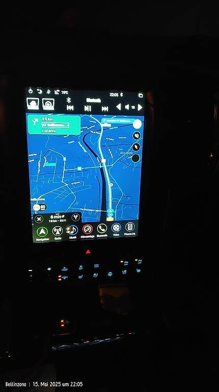 Radios: Dodge Ram Tesla Radio Style mit WLan – Gebraucht aus Breitenbach von Racespeed_Race 4