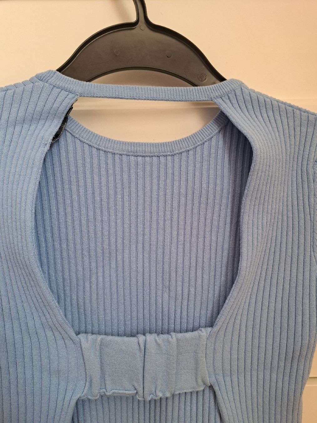 Zara Top: Top Grösse S mit Rückenausschnitt – Usato da Zürich venduto da dph_r9t2 3