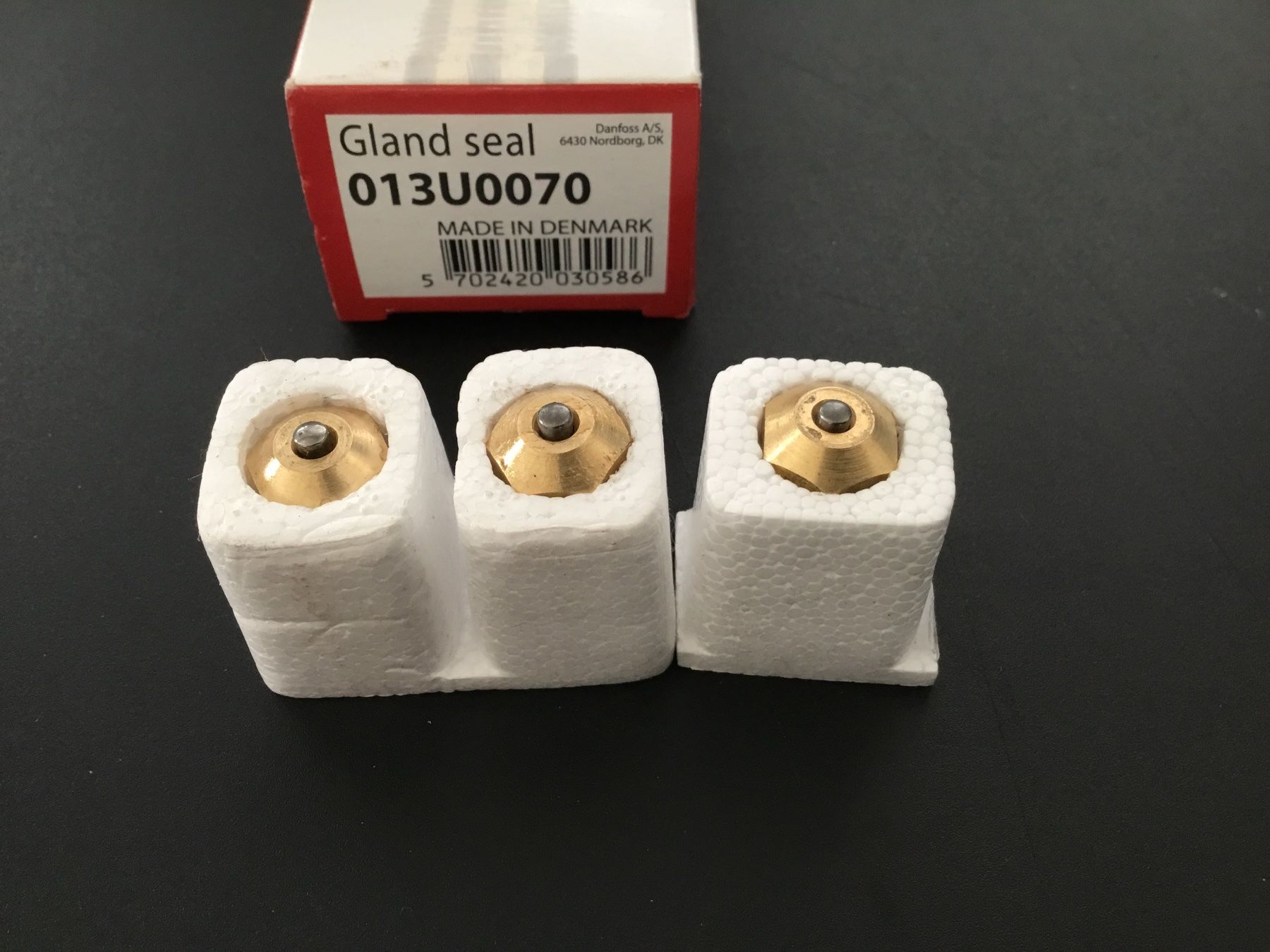 Danfoss Messen: 3. Stopfbuchse zu RA/V und RA/ VL Danfoss Ventilen – Neu und originalverpackt aus St. Margrethen SG von alfapeugeot10 2