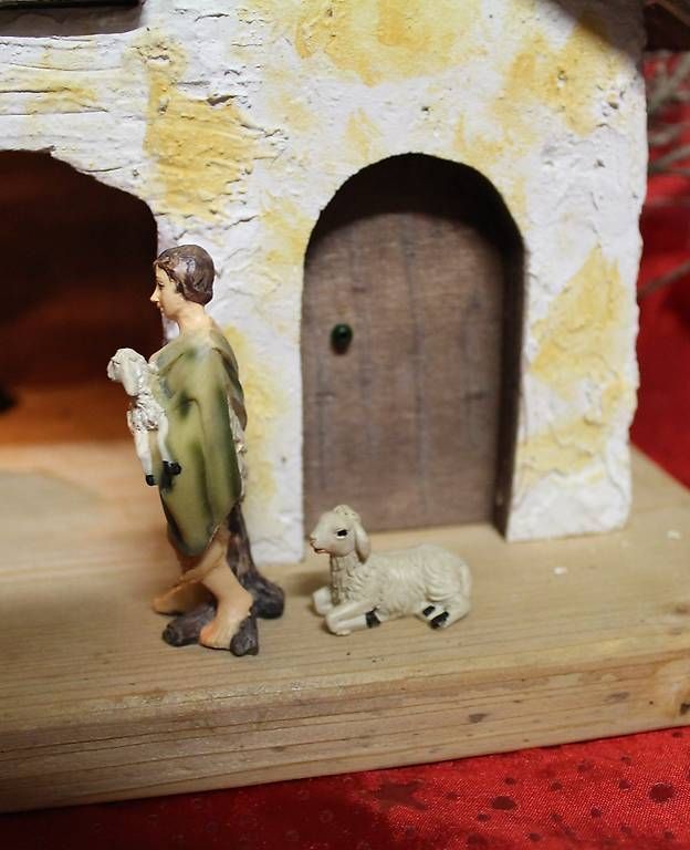 Articles en bois: Krippenstall – Neuf avec emballage d'origine à Moosseedorf par Tigerlily1 4
