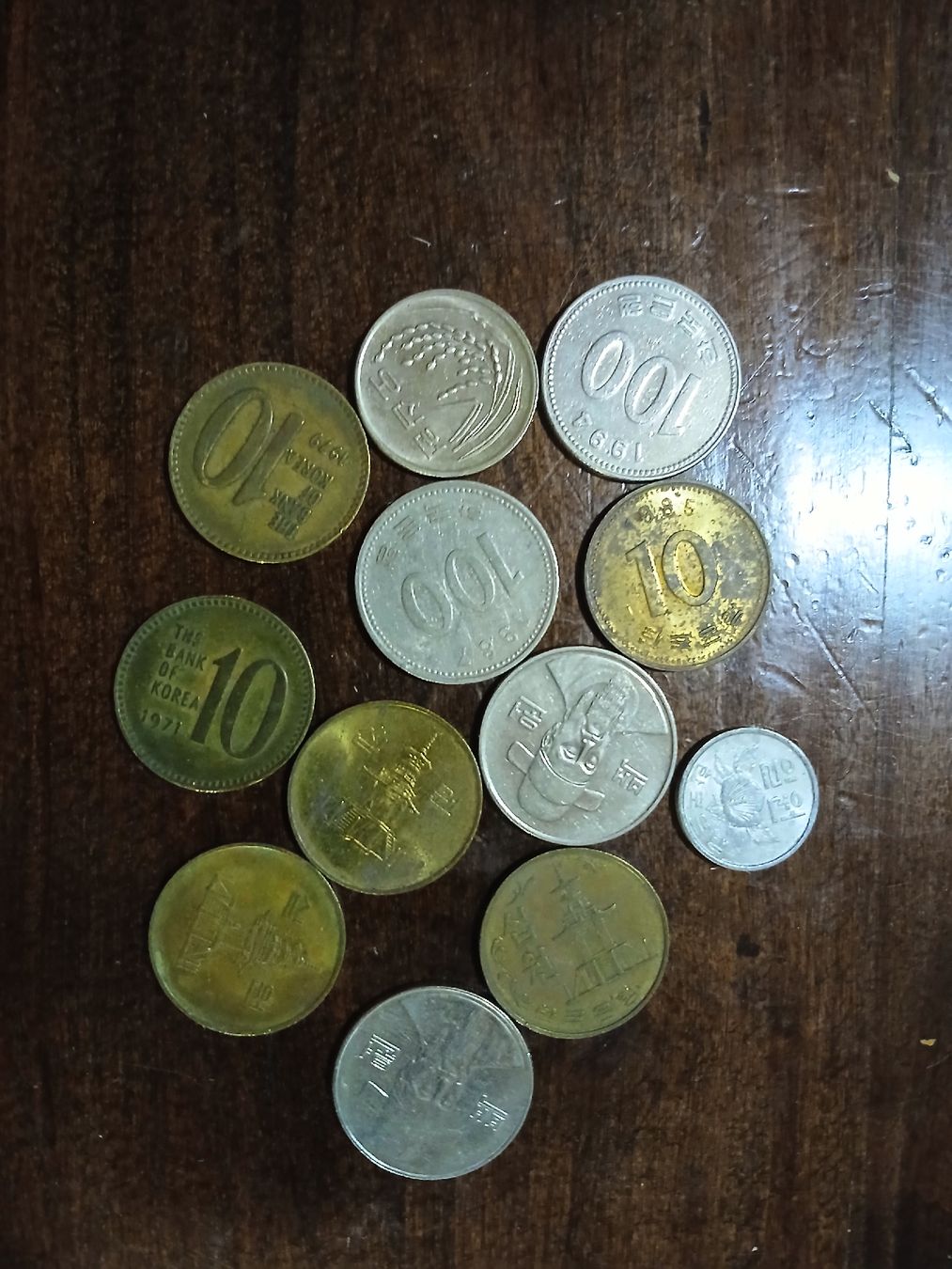 Tutti le monete: Collection pièces Corée 10, 100 Won diverses années – Usato da Marly venduto da globetrotter1723