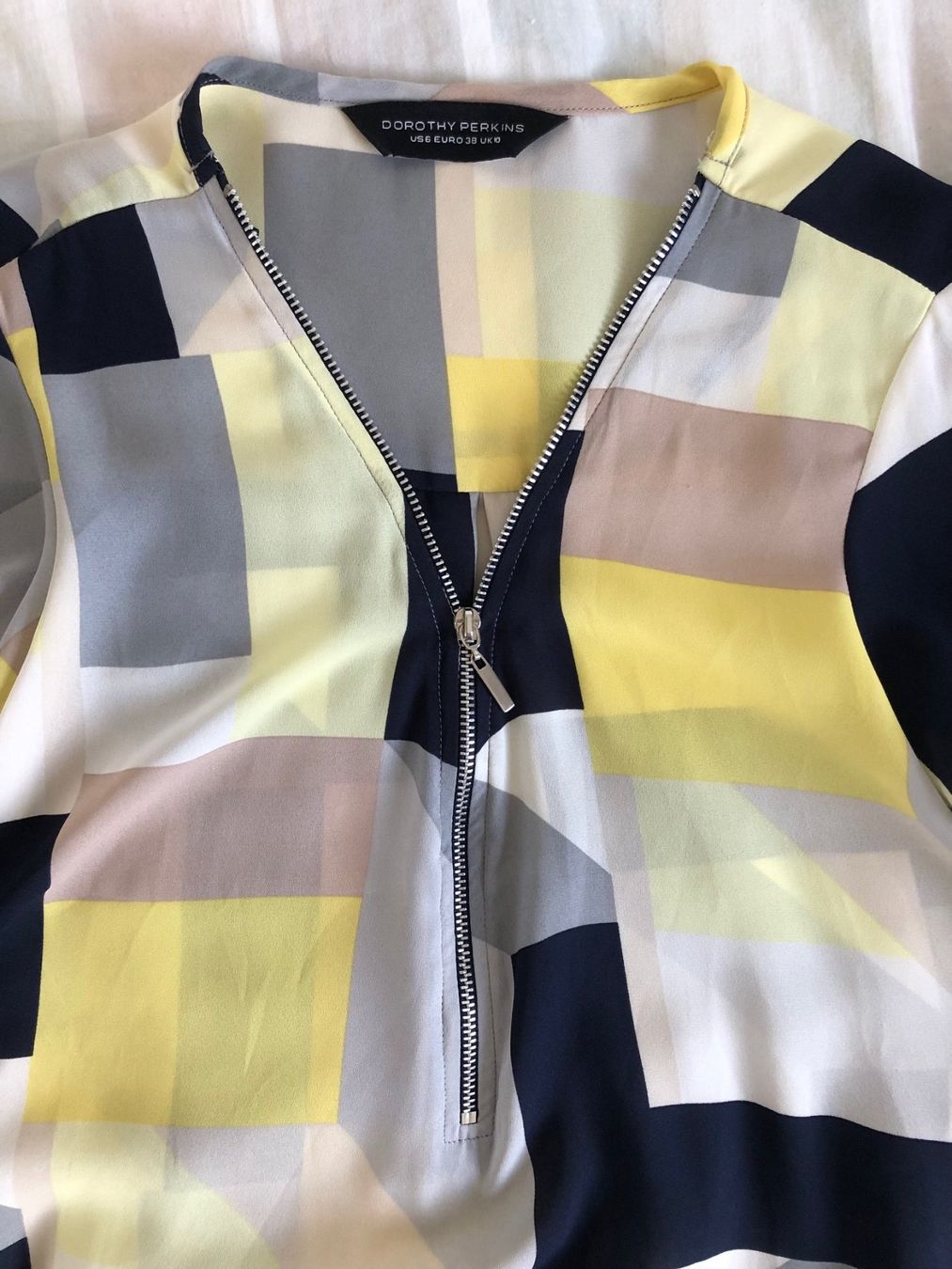 Blusen: Blouse Dorothy Perkins taille 38 – Gebraucht aus Le Crêt-p-Semsales von staglione69 2