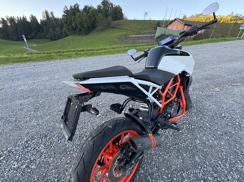 KTM Route: KTM 390 Duke – D'occasion à Steffisburg par juli_02 3