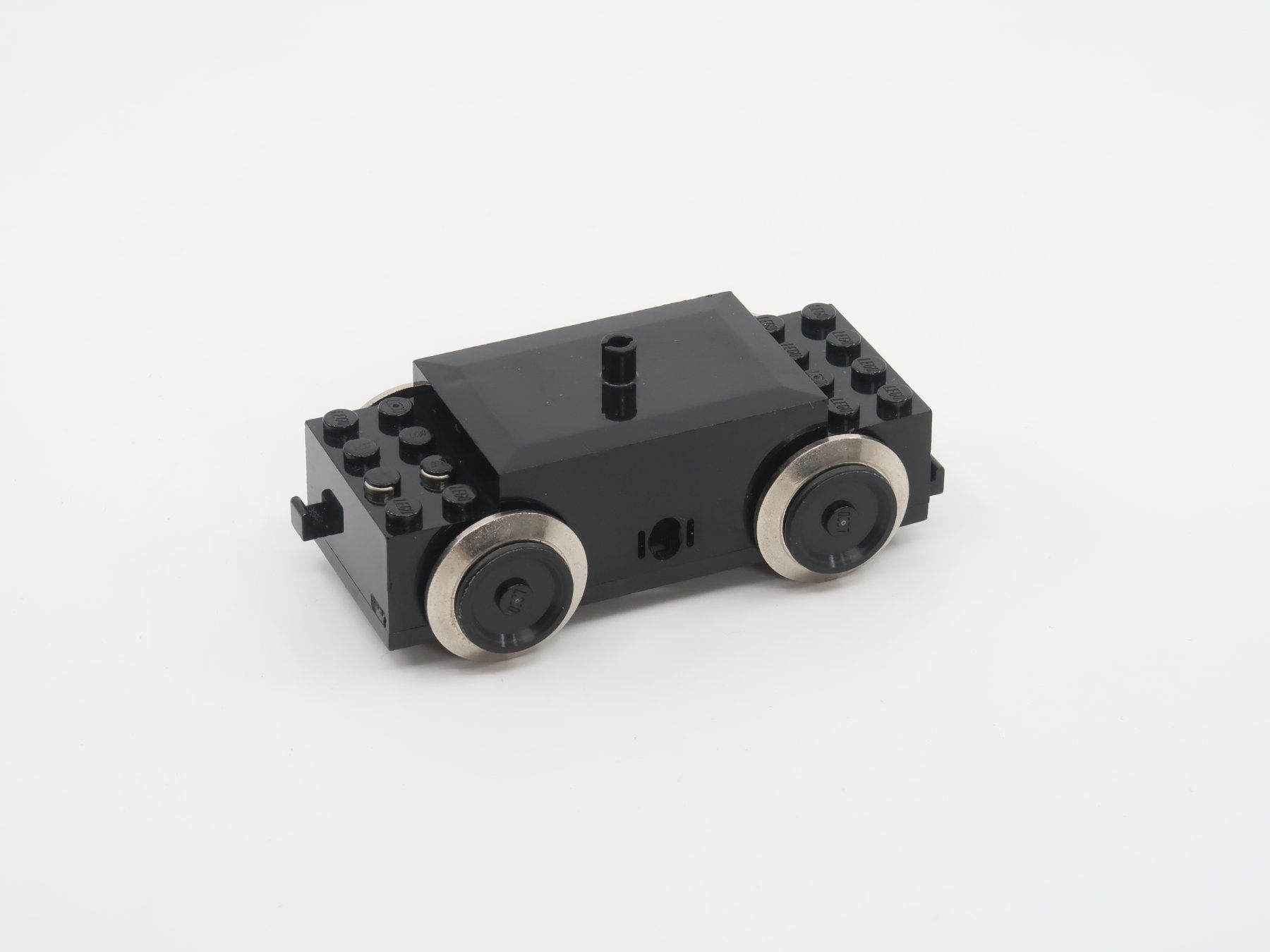 Lego Spielzeuge: Lego Eisenbahn Zug Motor 9V Train – Gebraucht aus Oberwil b. Büren von nih_qt5f