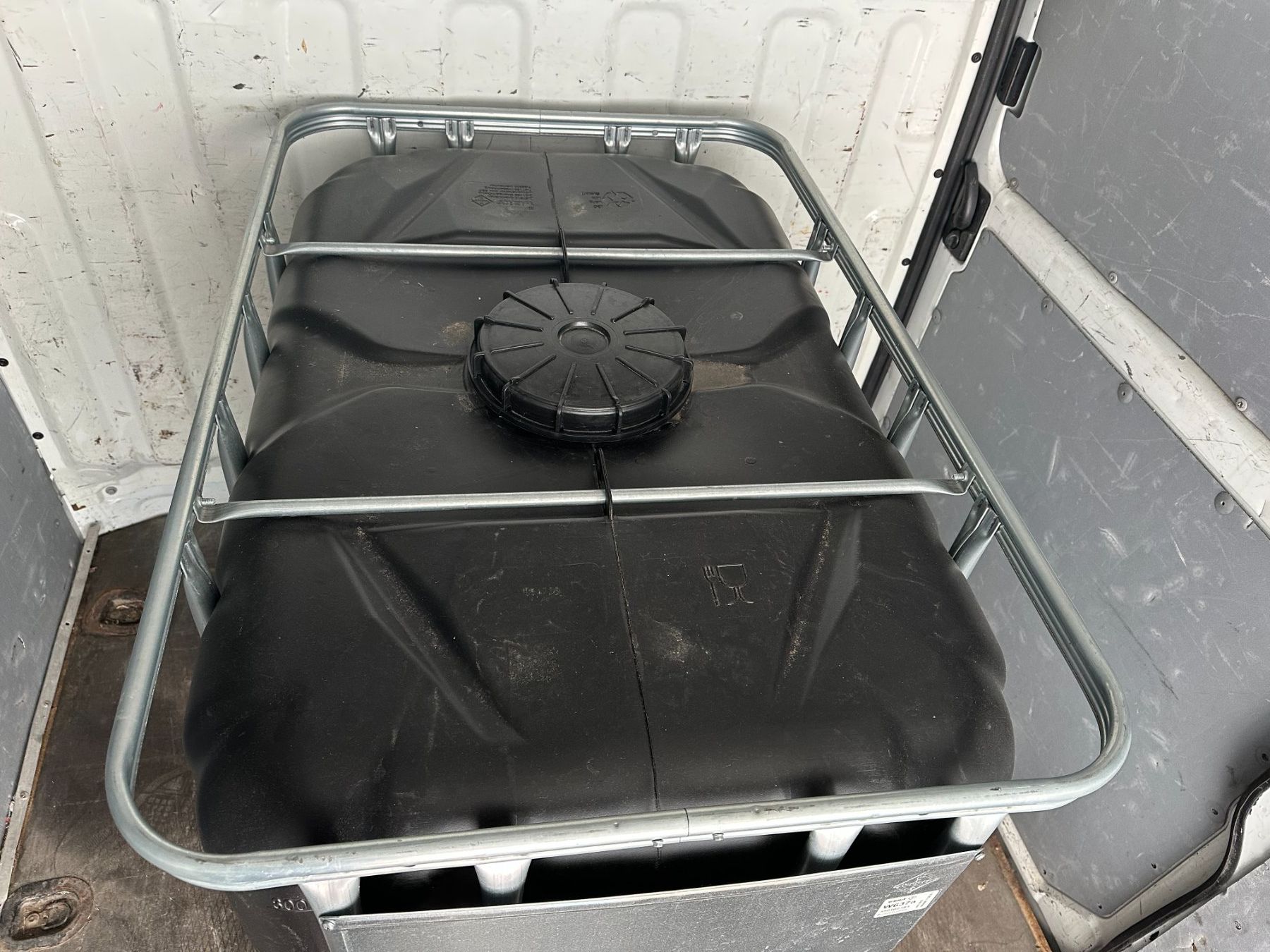 Abbeveratoi e trogoli: IBC Werit Wassertank schwarz 600ltr – Usato da Dübendorf venduto da rog_8pqk 2