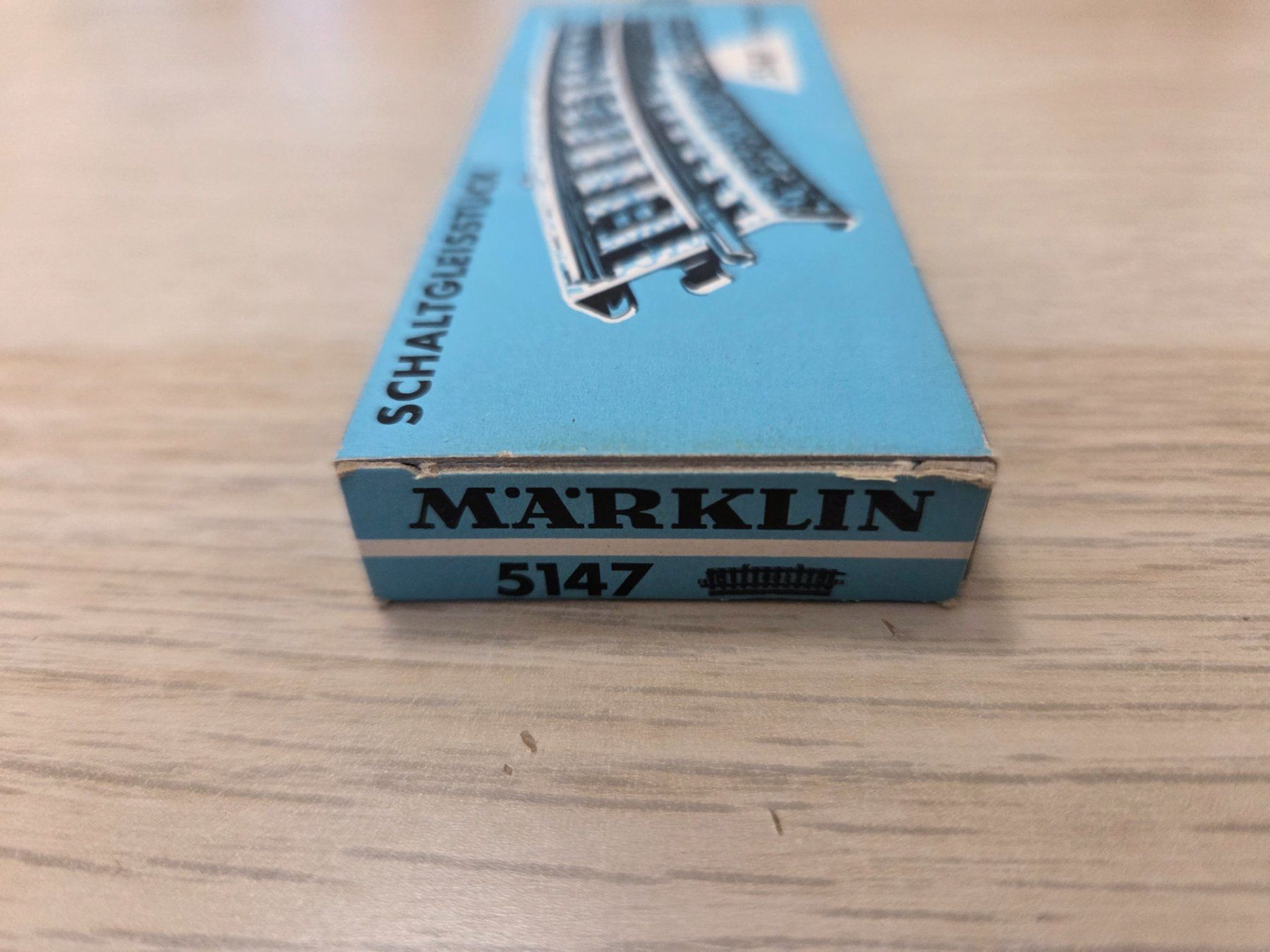 Märklin Modellini di ferrovie: Märklin 5147 Schaltgleis H0 – Usato da St-Aubin-Sauges venduto da Lo_Go 1