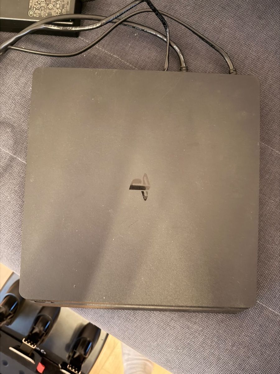 Sony Console: Gaming Setup – Usato da Chur venduto da ivan.13 1