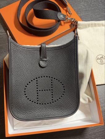 HERMÈS Evelyne 16 tasche