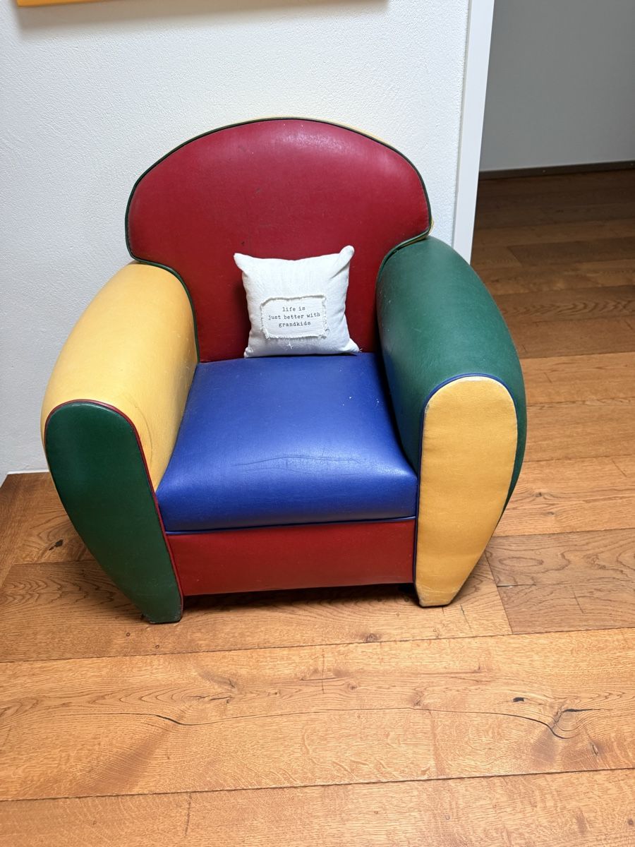 Sessel: Kindersessel Marke Babar – Gebraucht aus Buchrain von Ice_and_Cream