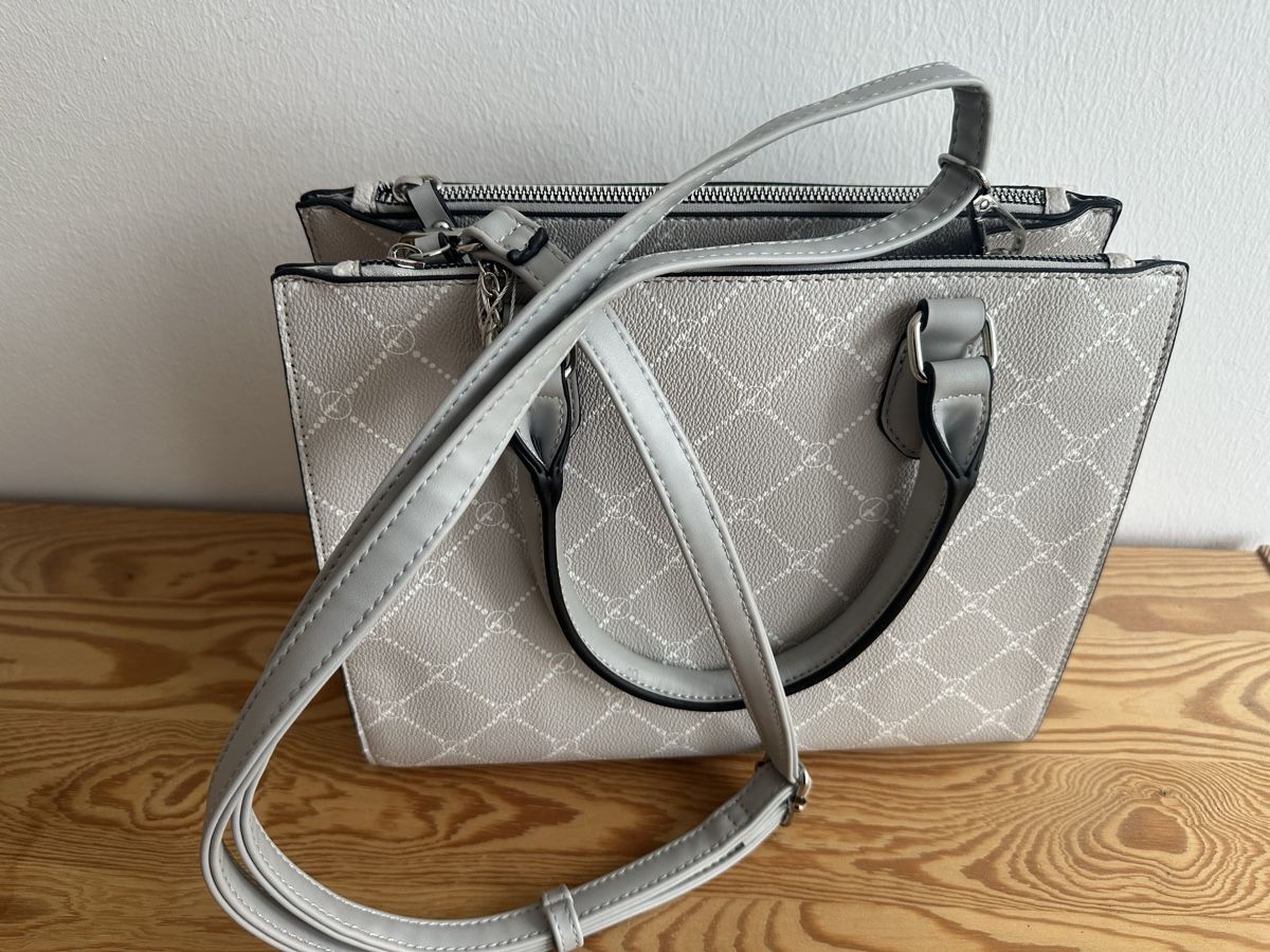 Tamaris Borse da donna: Graue Handtasche von Tamaris, neu! – Usato da Koblenz venduto da Joshua_M 3