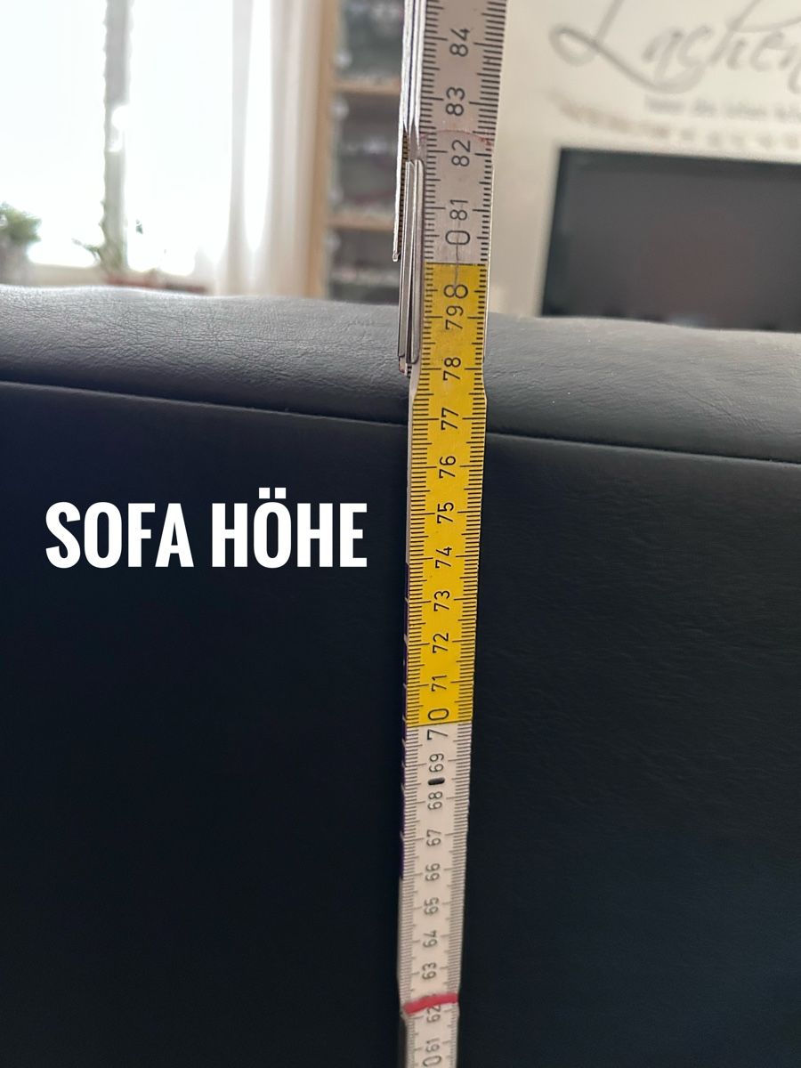 Sofas: 2er Sofa Leder schwarz mit Hocker, gebraucht – Gebraucht aus Brittnau von Laluna211 2