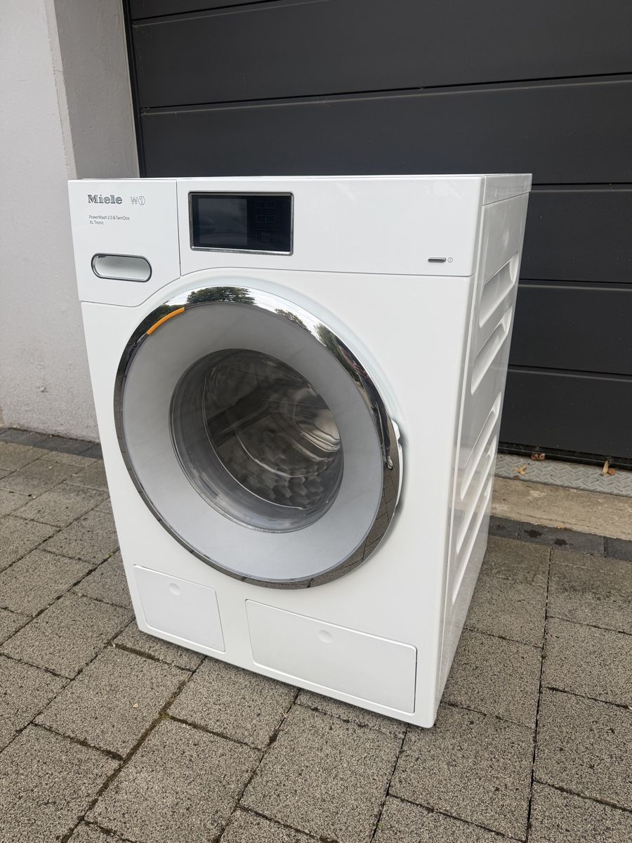 Miele Machines à laver: Miele W1 TouchDisplay 9Kg – D'occasion à Arlesheim par VD.HG 5