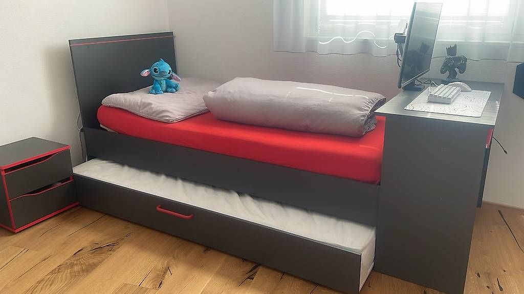 Letti: Gamingbett Bett mit Schreibtisch – Usato da Domat/Ems venduto da Shadow_08 1