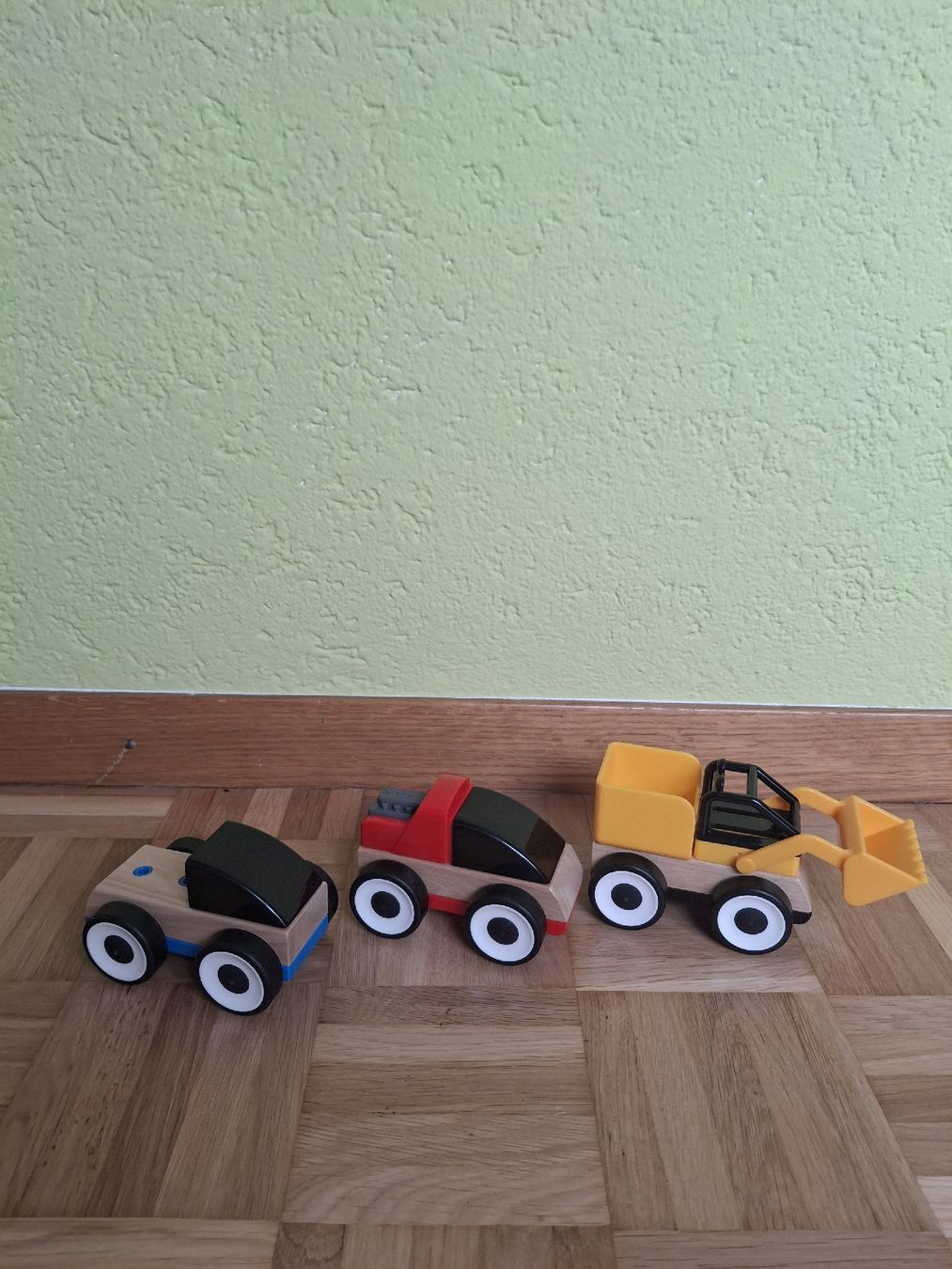 Ikea Giocattoli: Holzspielzeug Autos 3er Set Ikea – Usato da Pfäfers venduto da nadine_art97