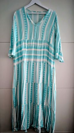 Maxikleid Gr. XL mit Ethno-Muster, leicht und luftig ☀️👗