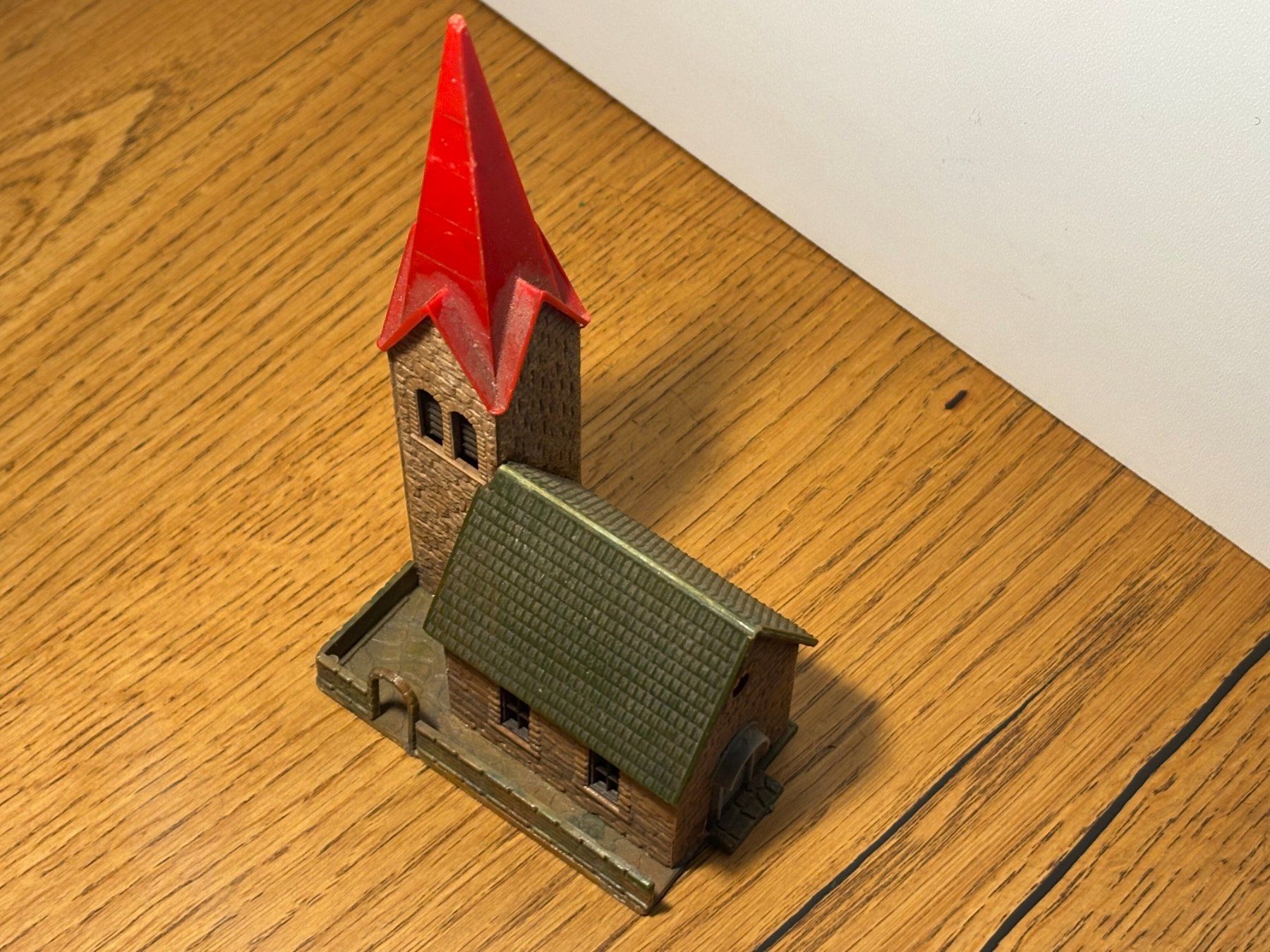 Modellini di ferrovie: G0666: Kirche eines Bergdorfes (Spur N) – Usato da Birsfelden venduto da Birs_25 3