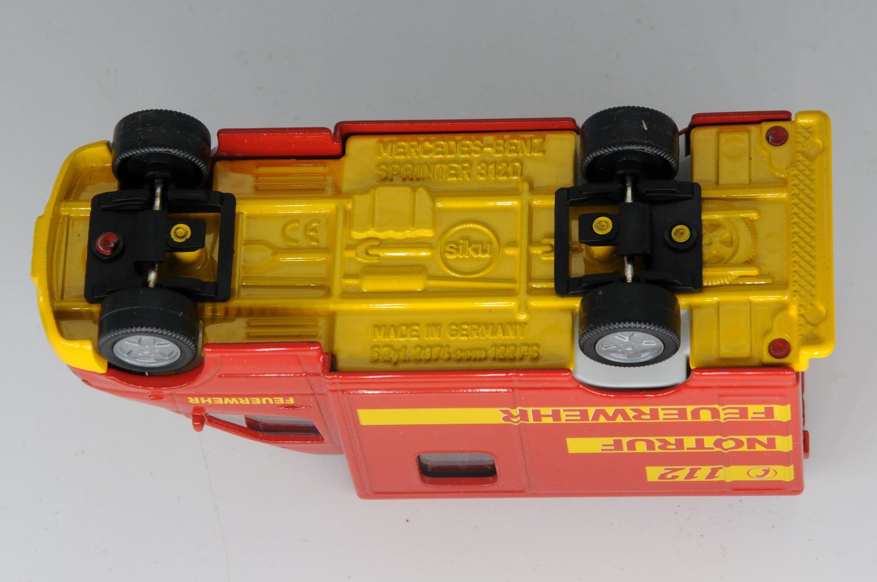 Siku Modellautos: Siku 2020 - Mercedes Sprinter Rescue Van – Gebraucht aus Ostermundigen von archeopteryx 6