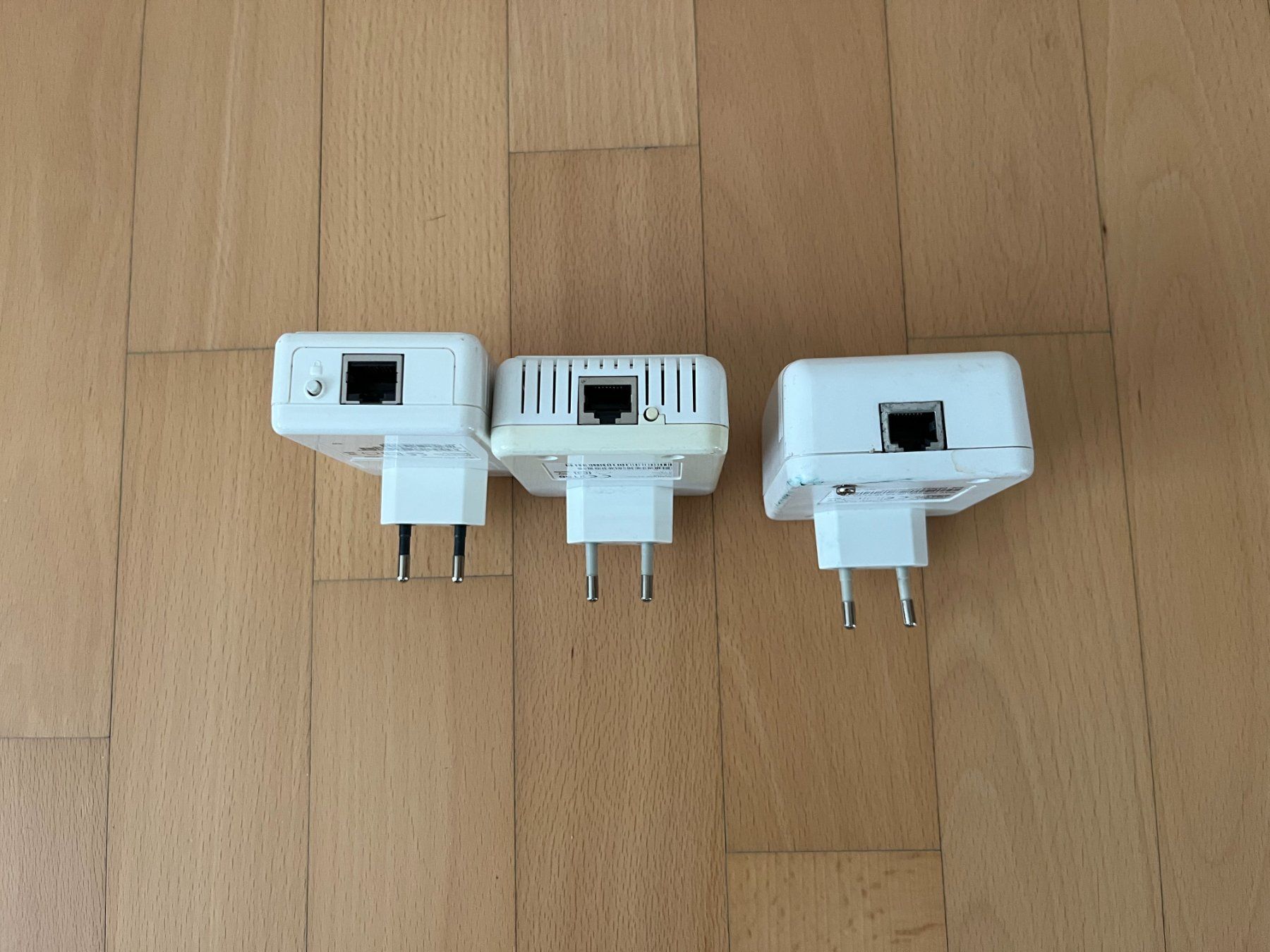 Devolo WiFi: Devolo dLAN 200 AVmini, Starterkit – D'occasion à Winterthur par fla_hwg8 1