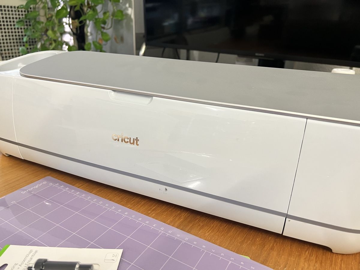 Tutte le macchine: Cricut Maker 3, Schneidplotter mit Zubehör! – Usato da Glattbrugg venduto da sam-network 2