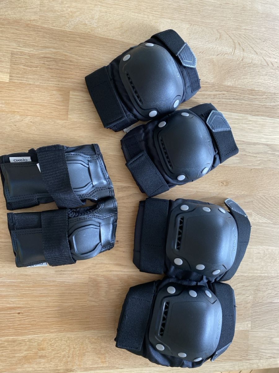 Decathlon Protezioni & Imbottiture: Schutzkid Set Grösse S mit Tasche neuwertig – Nuovo (secondo la descrizione) da Weesen venduto da vvo_fj7m 3