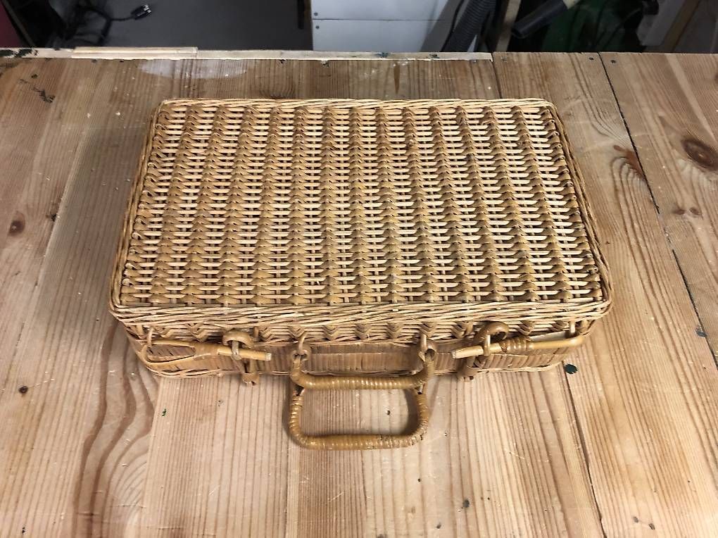 Reisekoffer: Kl Rattanköfferli 31x20x10 cm – Gebraucht aus Villnachern von focusride 1