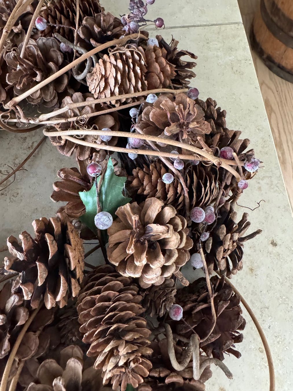 Toutes les décorations: Weihnachtskranz mit echten Tannenzapfen 40 cm Durchmesser – D'occasion à Kirchdorf AG par coco123 5