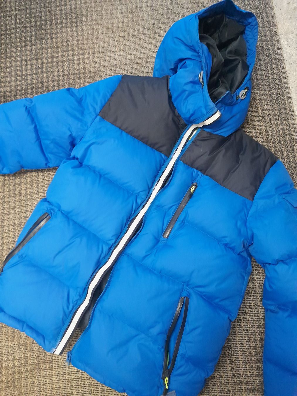 Next Giacche: Sehr warme Winterjacke – Usato da Disentis/Mustér venduto da ritachristen