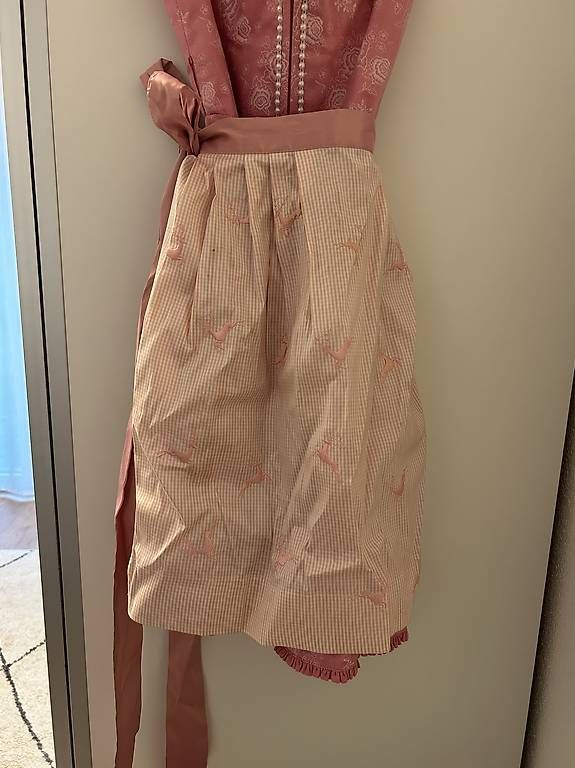 Kleider: Dirndl mit angefertigten Schürze – Gebraucht aus baar von hausfrau01 2