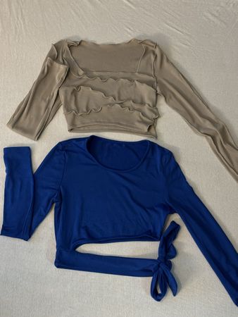 2 Tops langarm Grösse S modisch geschnitten neu