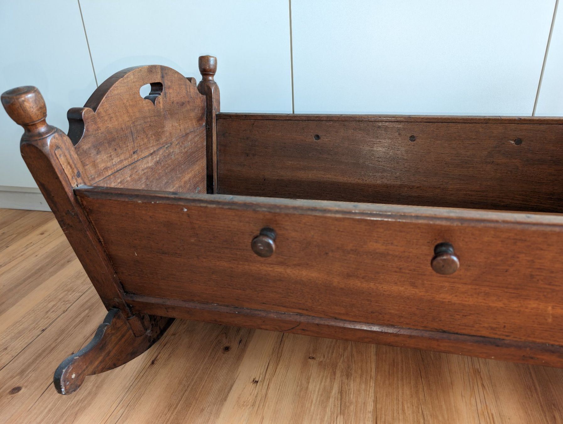 Letti: WIEGE / Kinderbett_ Holz 18.Jhdt. – Usato da Pfyn venduto da Magra02 6