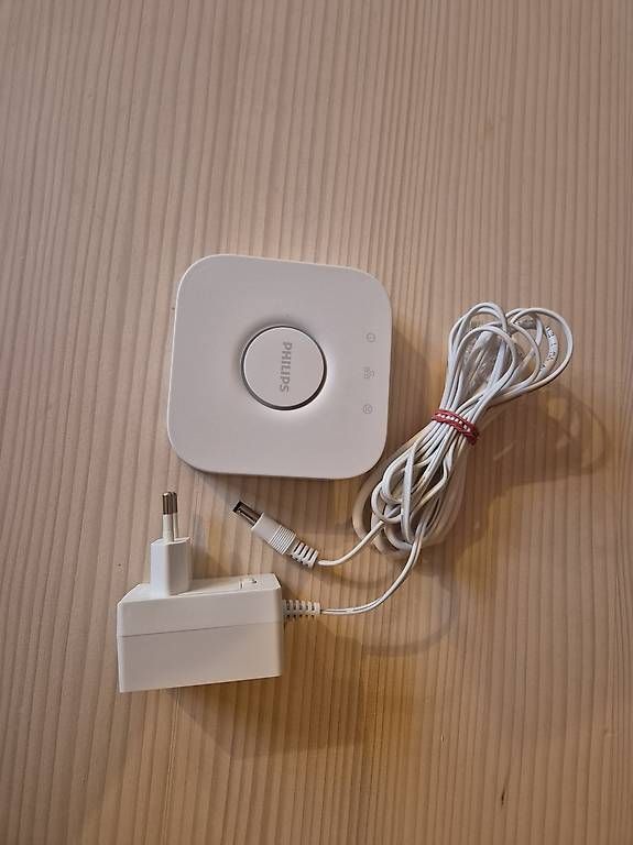 Lampade: Philips Hue Bridge weiss, neuwertig – Usato da Zürich venduto da koj_6zq5 1