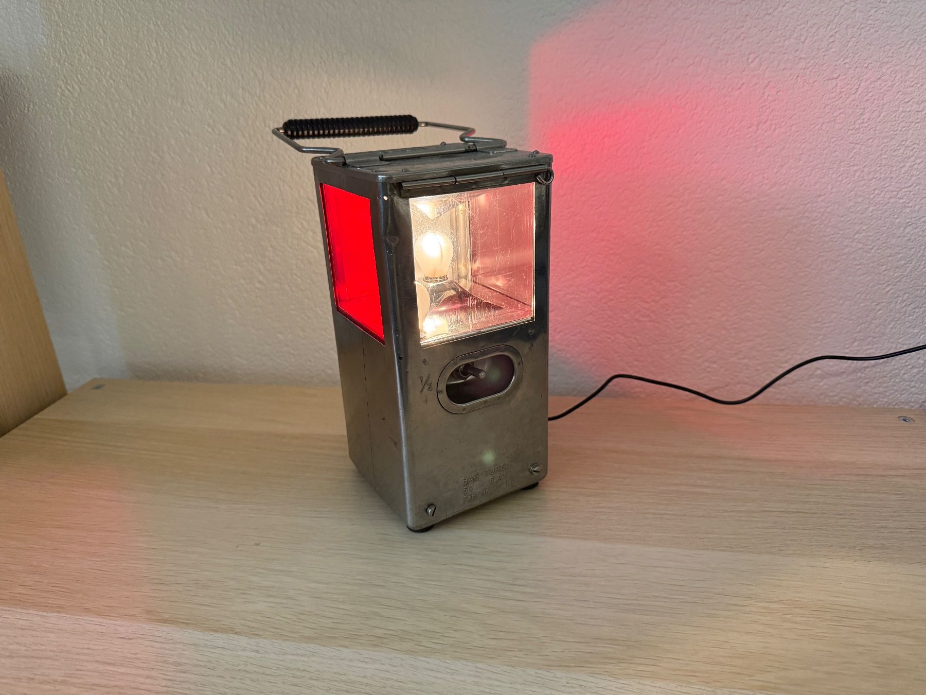 SBB/CFF/FFS Lampade: SBB Schaffnerlaterne als Nachttischlampe – Usato da Solothurn venduto da neviobernhard